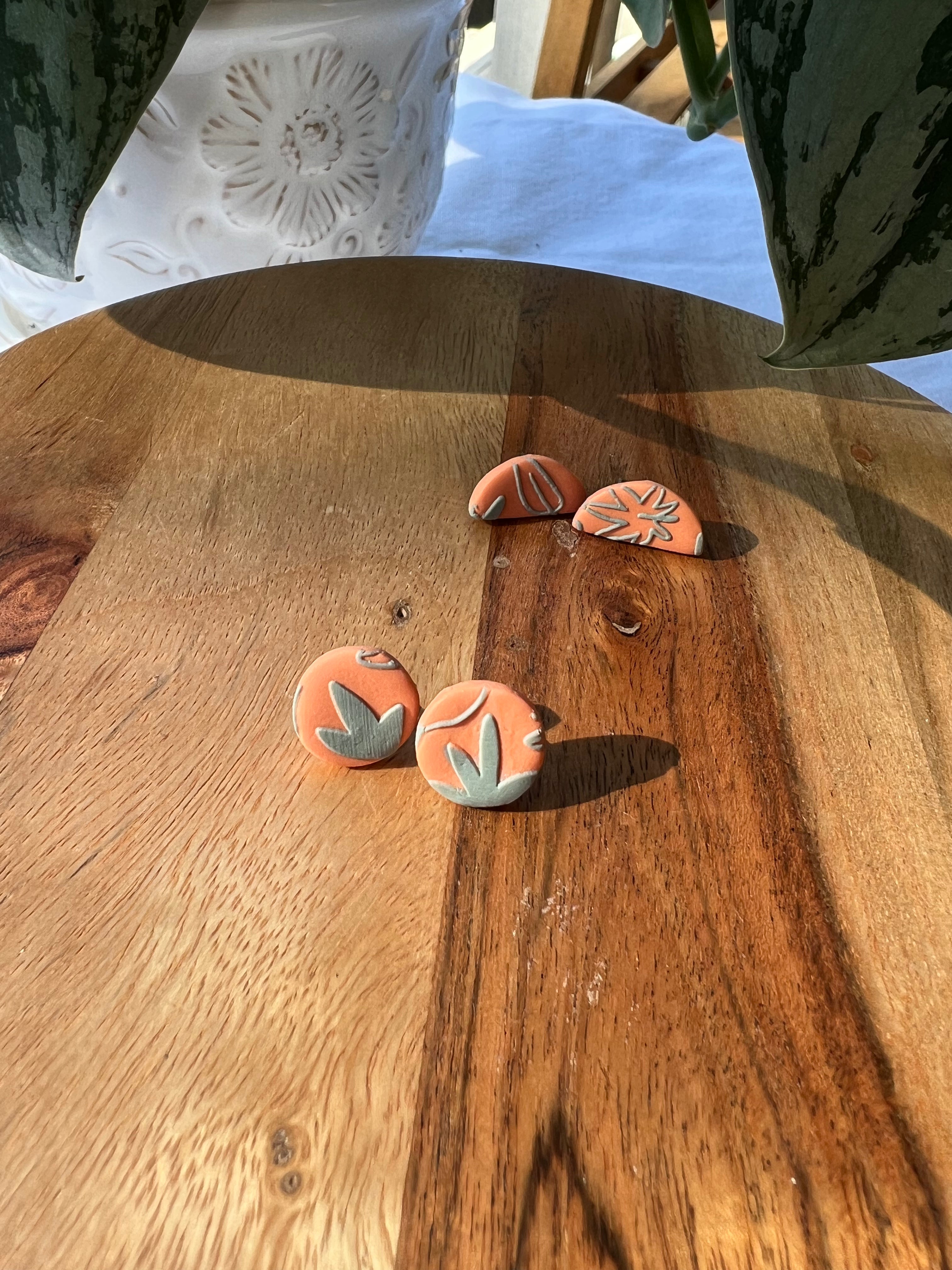 Leafy Studs