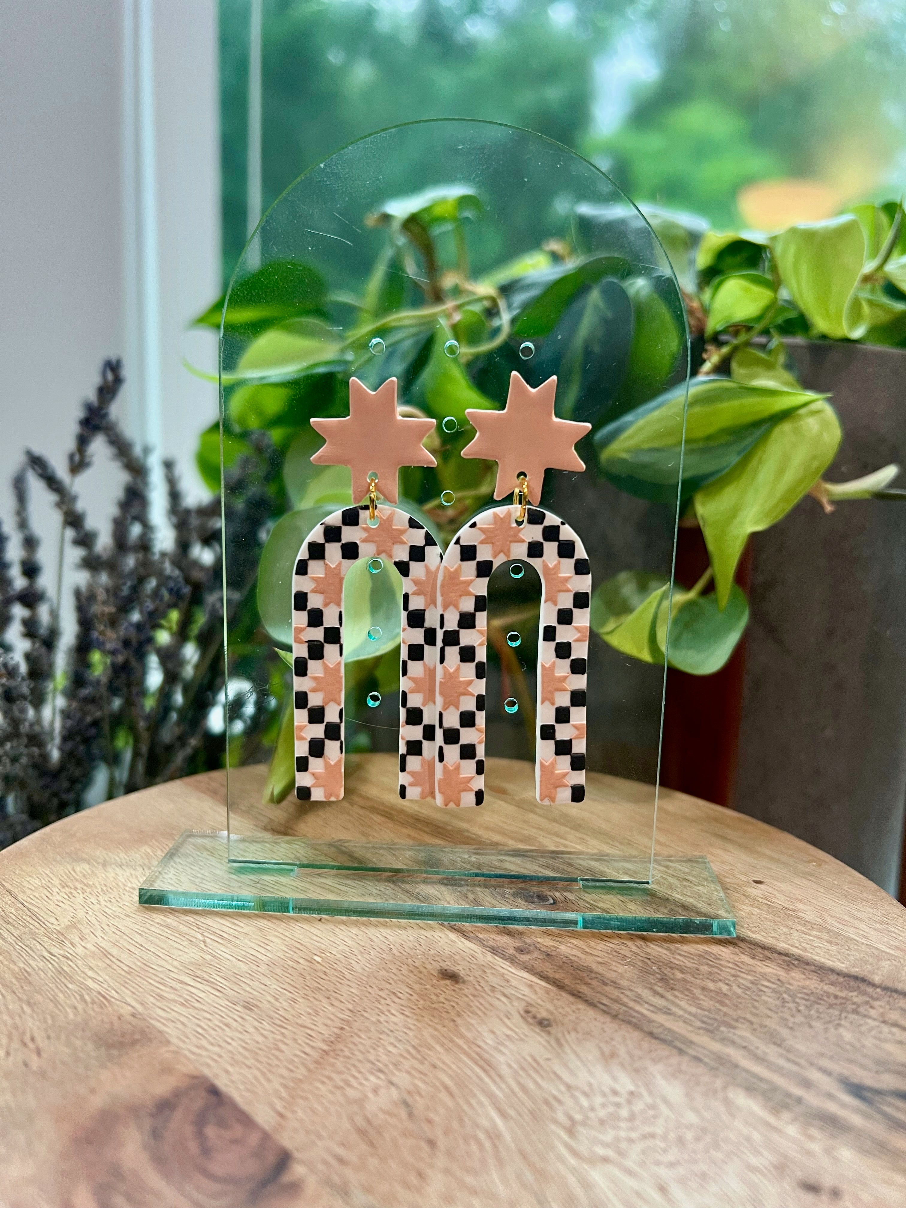 Checkered Quilt Arches